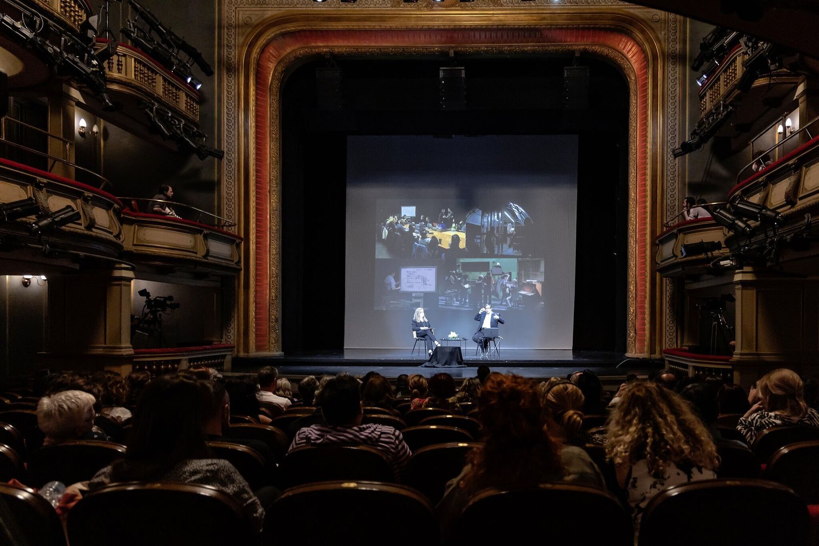 Rolex ha celebrado este fin de semana 20 años de mentorías y de intercambios creativos en el Rolex Arts Festival en Atenas