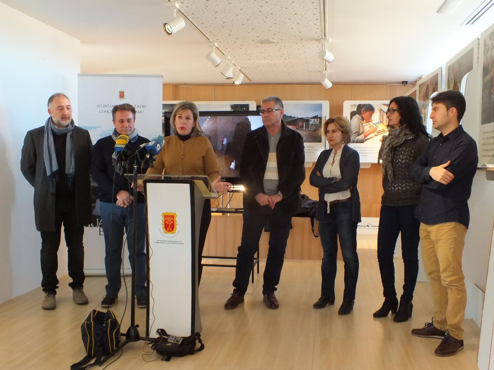 La nueva marca que fue presentada por la alcaldesa accitana y el presidente del Patronato de Turismo.