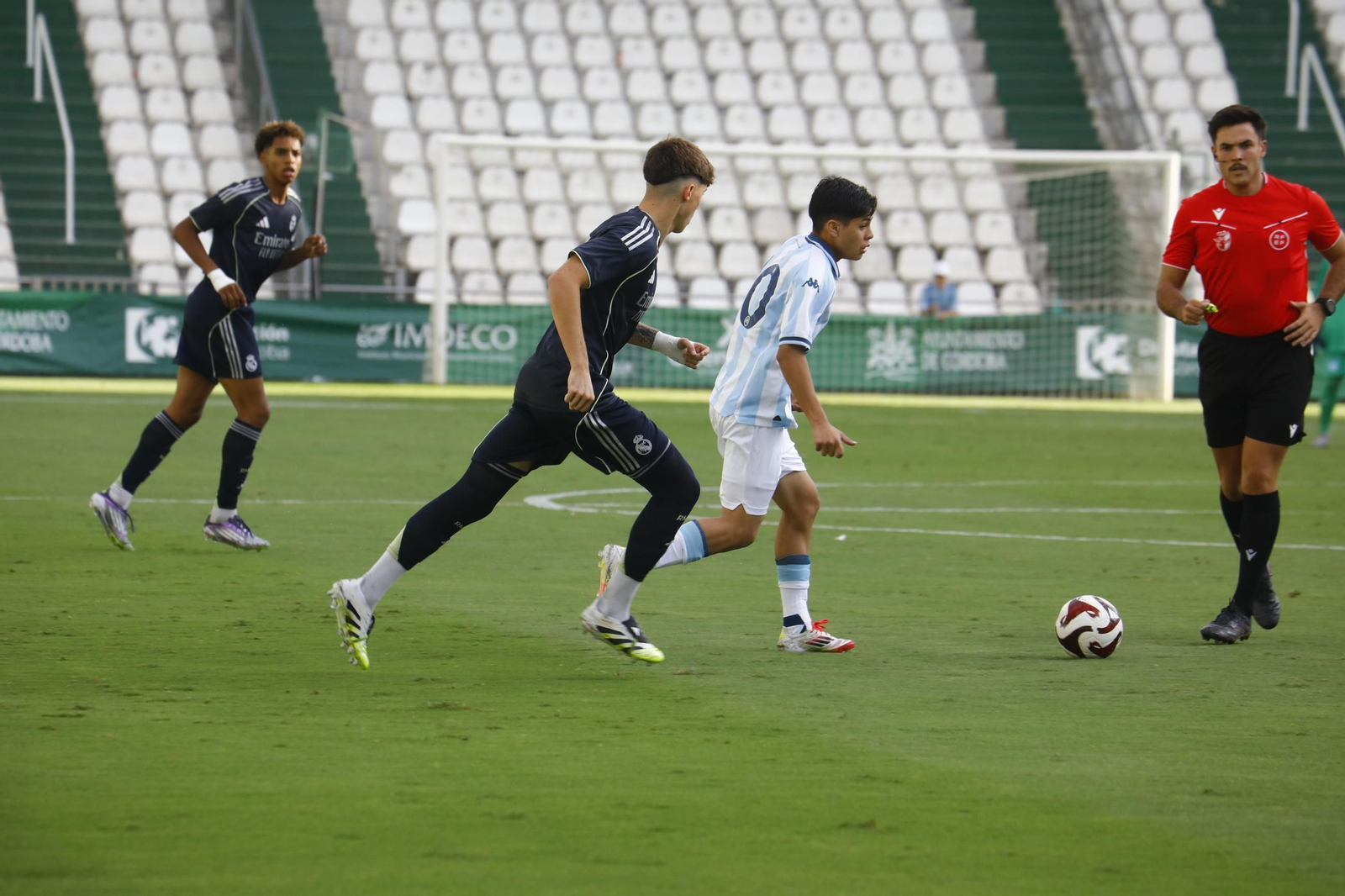 Las mejores fotos del Racing Club - Real Madrid del Mundial de Clubes juvenil en El Arcángel