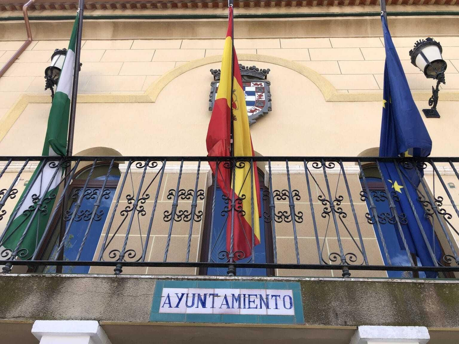 Fachada del Ayuntamiento de Puebla de Don Fadrique