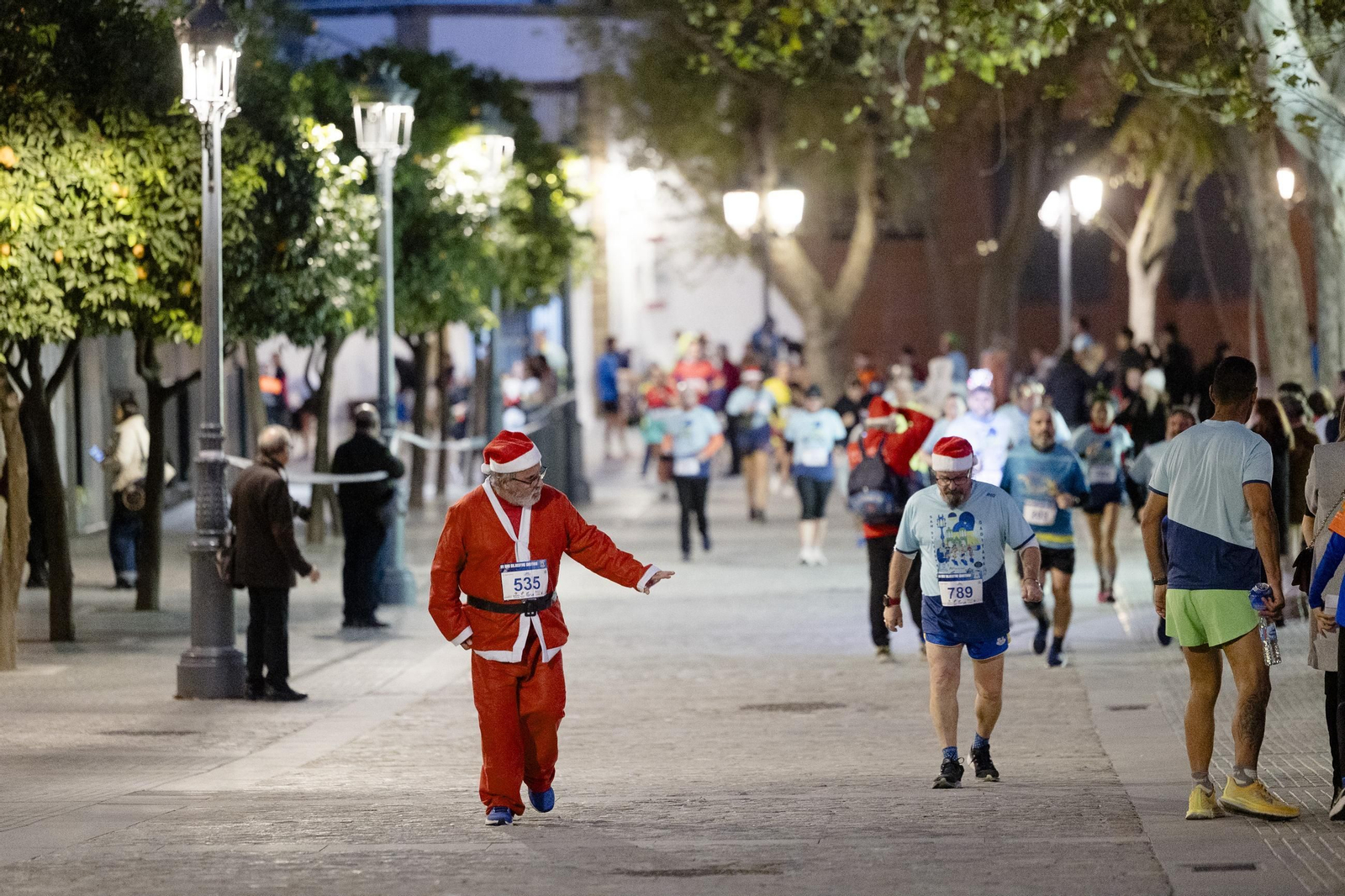 Las mejores imágenes de la carrera popular San Silvestre Gaditana 2024