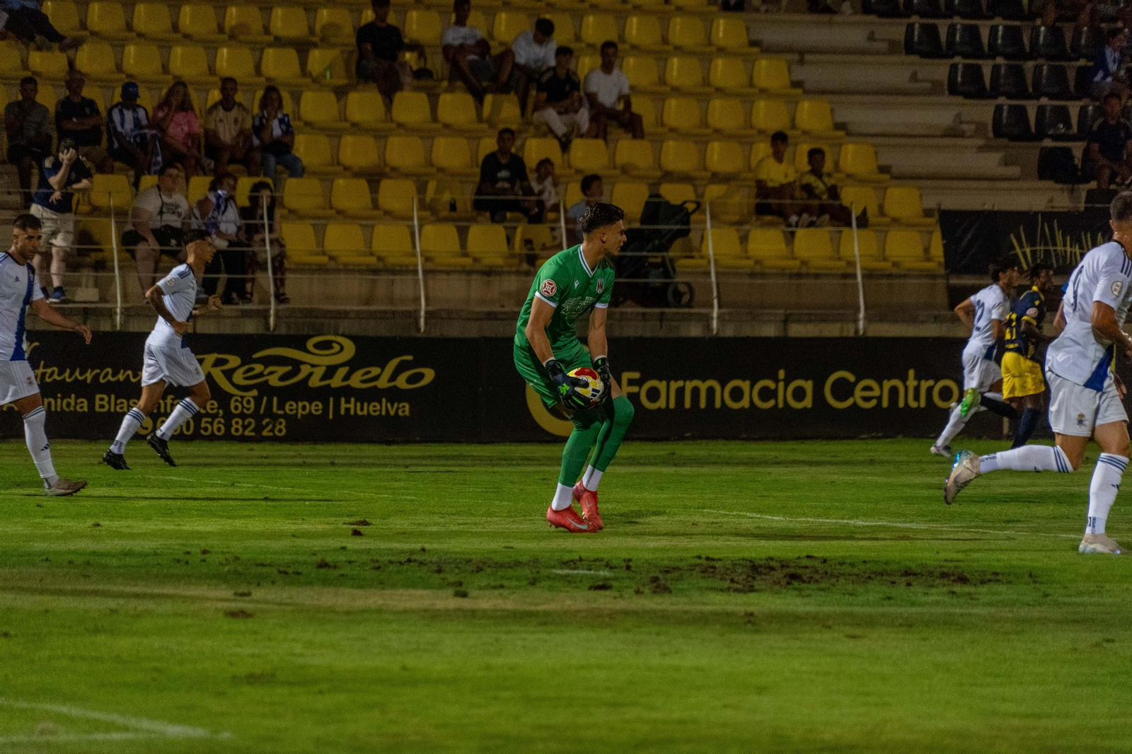 Imágenes del partido AD Merida - Recreativo de Huelva del Trofeo de la Bella