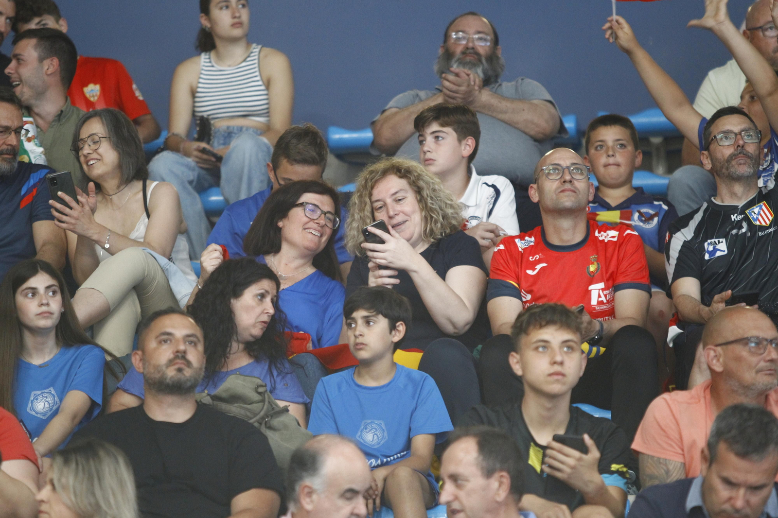 Imágenes del España-Dinamarca de la EHF Euro Cup de balonmano, en Almería