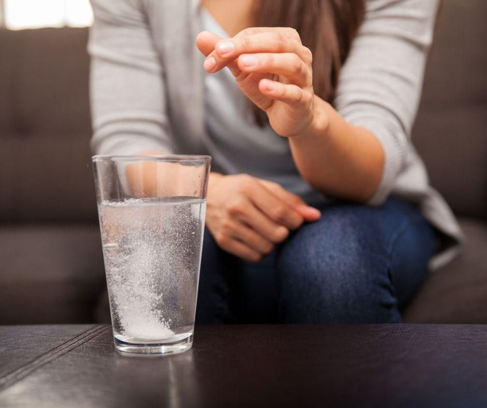 Las resacas en Navidad, un 'regalo' que puede paliarse con productos como Berocca