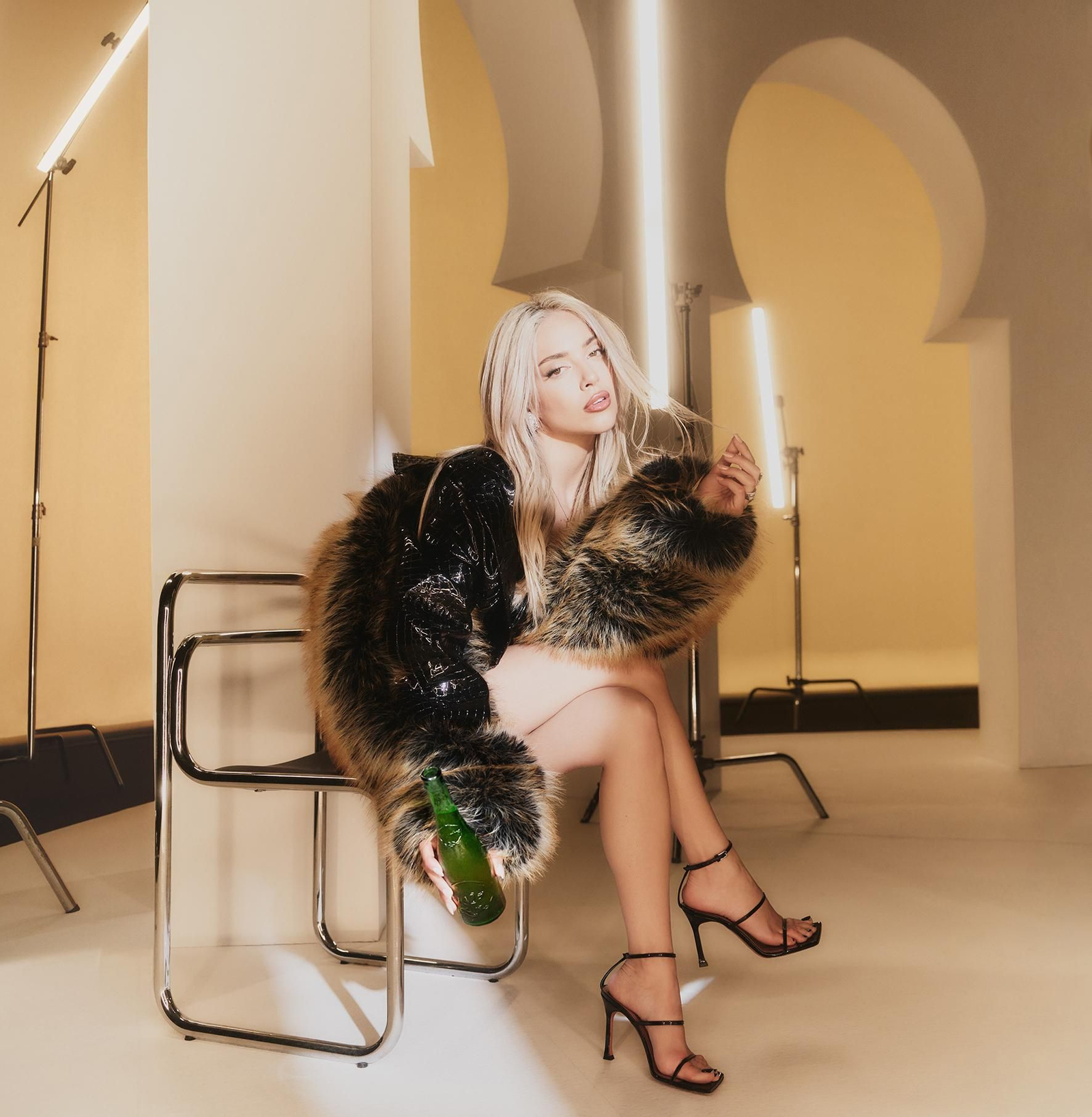 A Otro Ritmo se puede descubrir ya en Spotify o a través del videoclip disponible en YouTube.