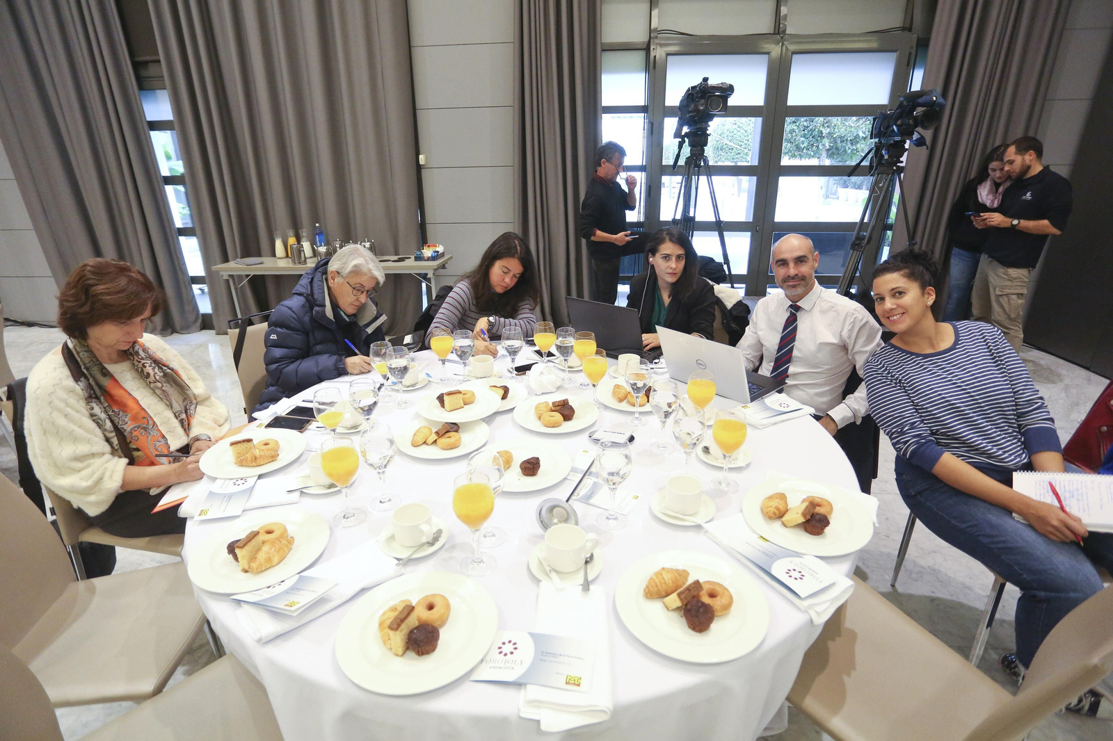 Fotos del Desayuno informativo Grupo Joly con el alcalde de Málaga