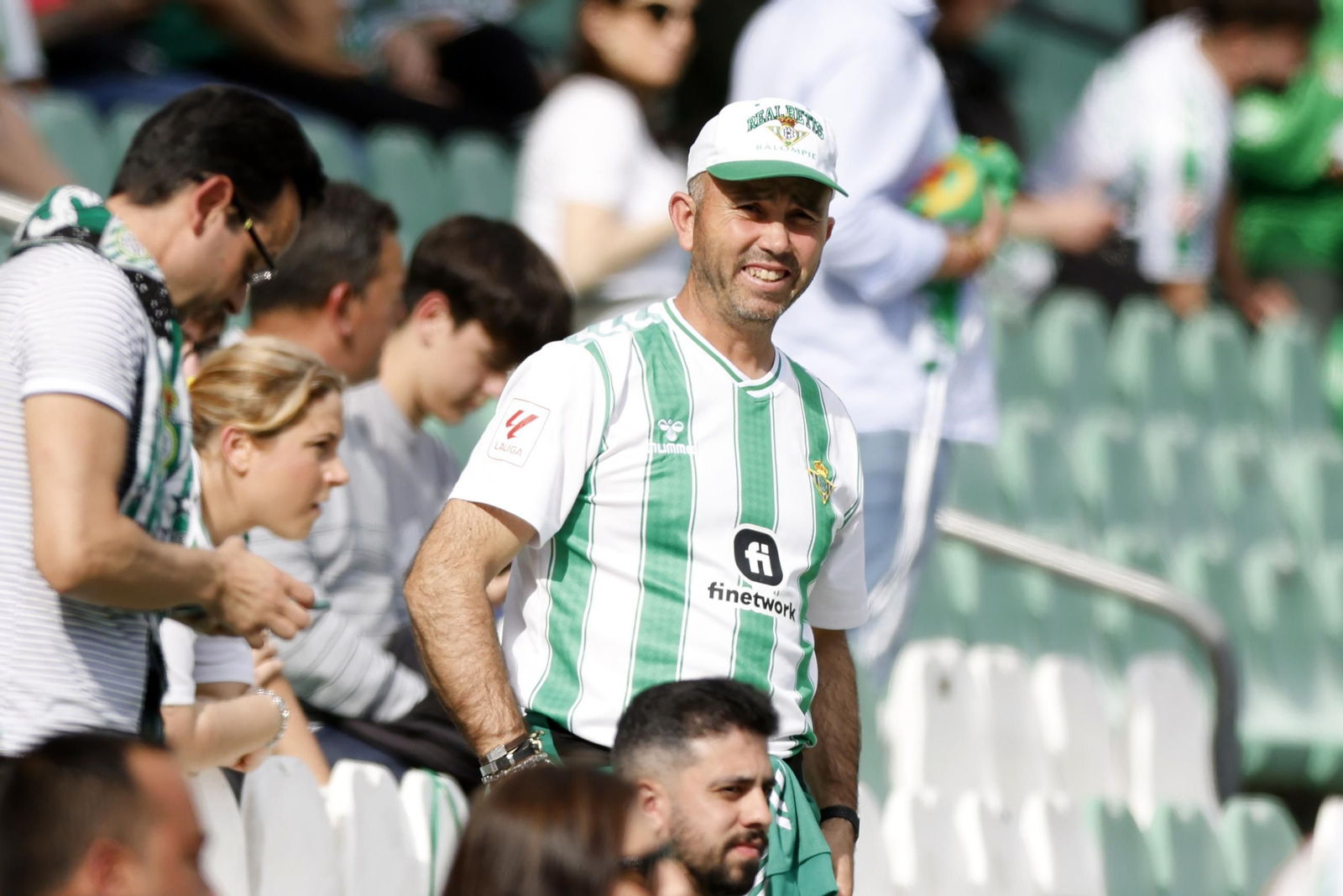 Búscate en las fotos del Betis - Villarreal