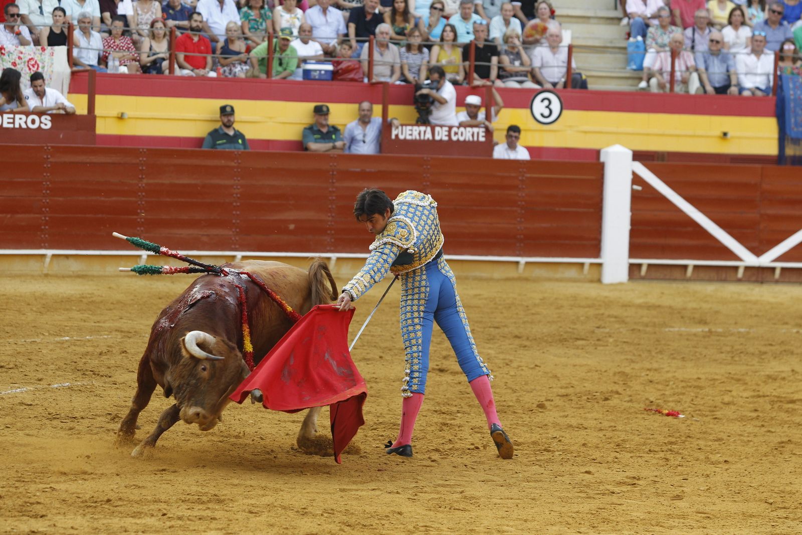 Fotogalería corrida toros Feria Santa Ana-Roquetas de Mar-El Juli-Perera-Aguado