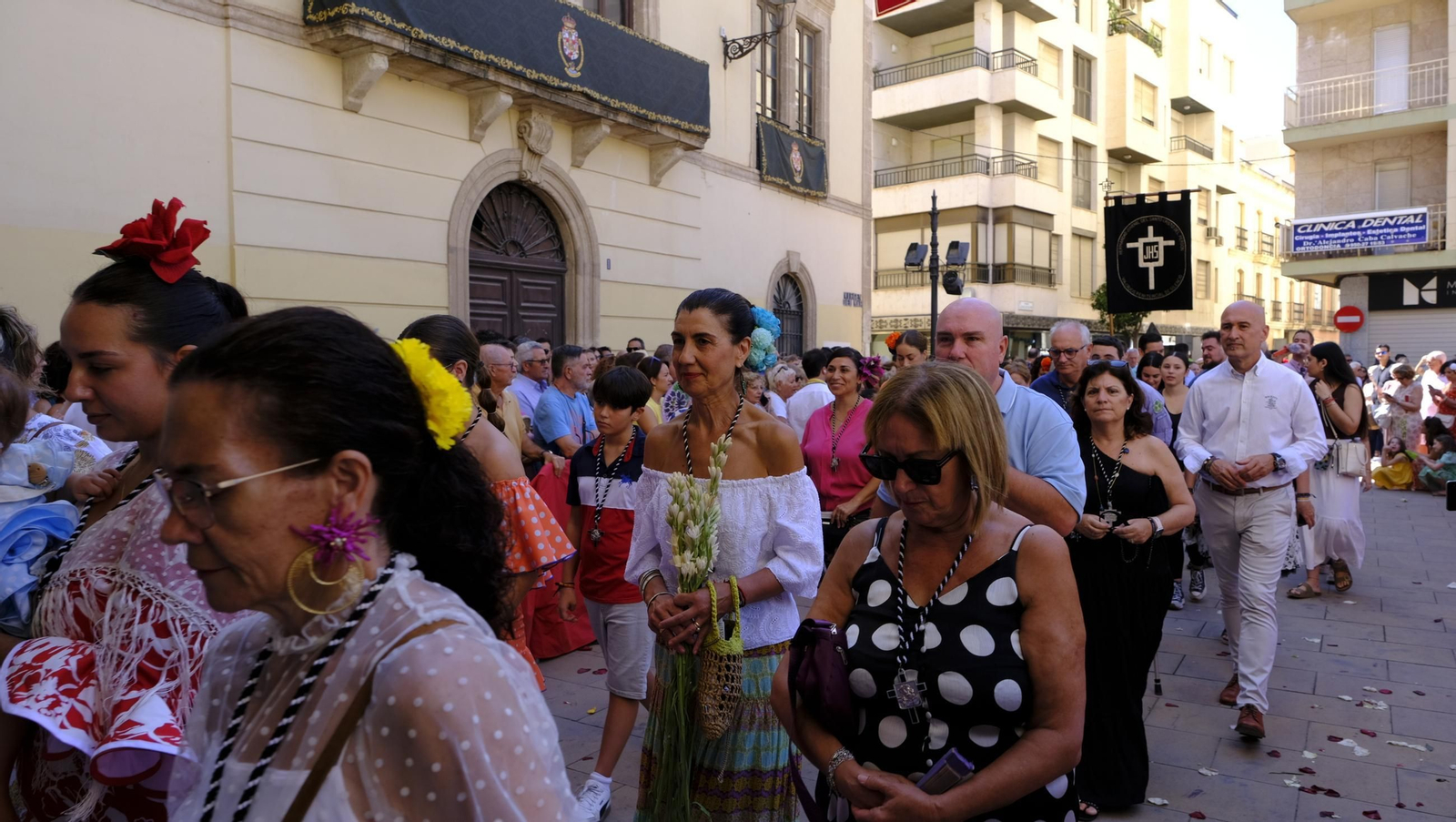 La ofrenda floral a la Virgen del Mar en la Feria de Almería 2025, en imágenes