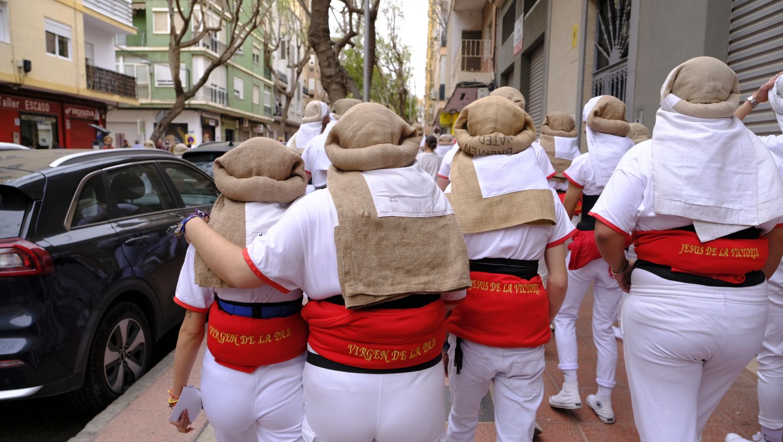 La Borriquita procesiona por las calles de Almería, en imágenes