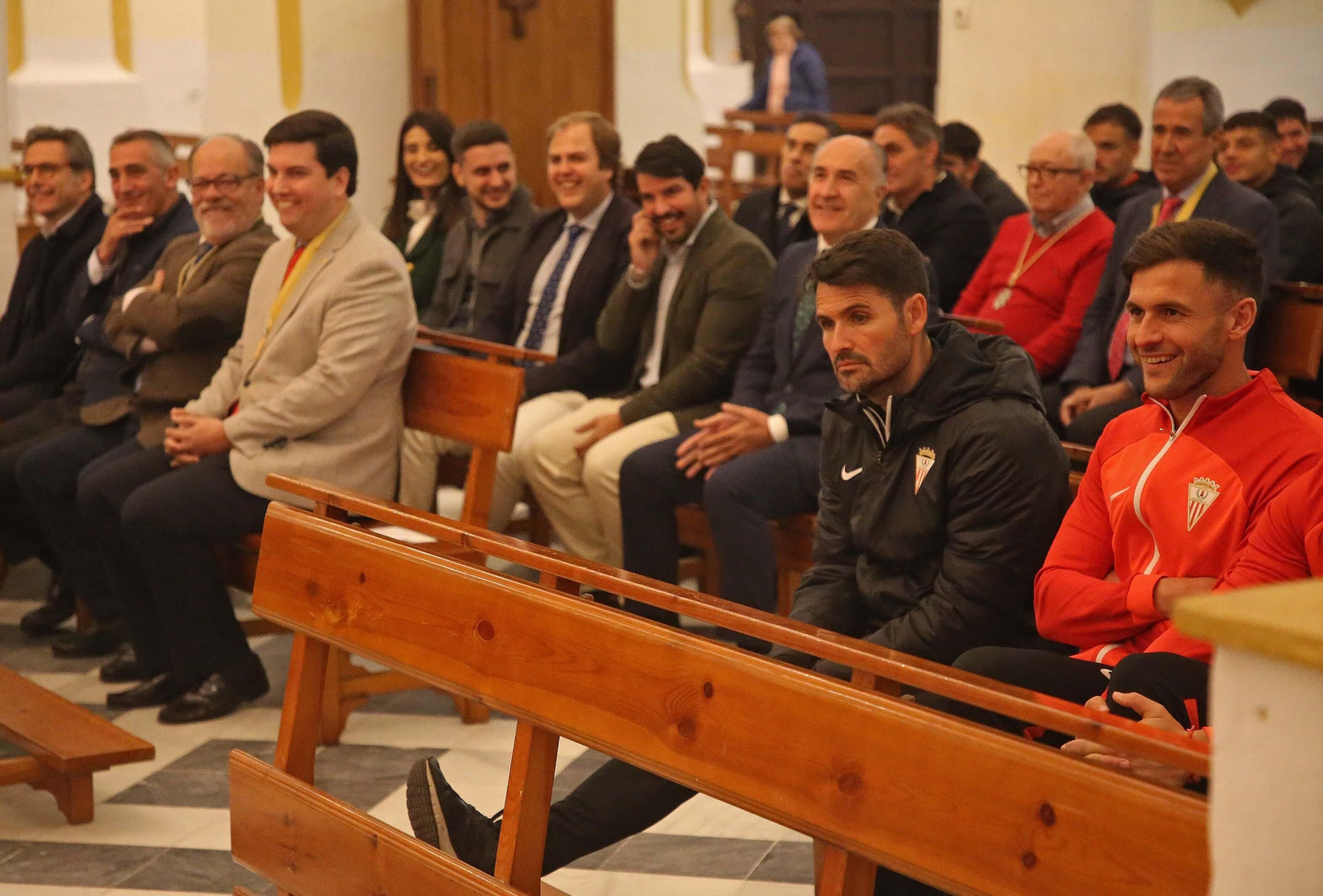 La ofrenda floral del Algeciras CF a la Virgen de la Palma, en imágenes
