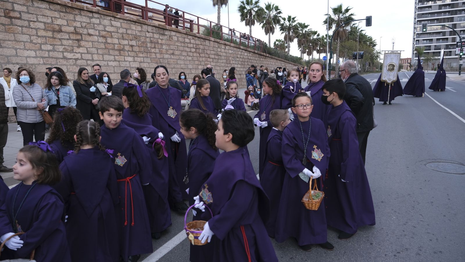 Procesión del Encuentro en Almería, en imágenes.