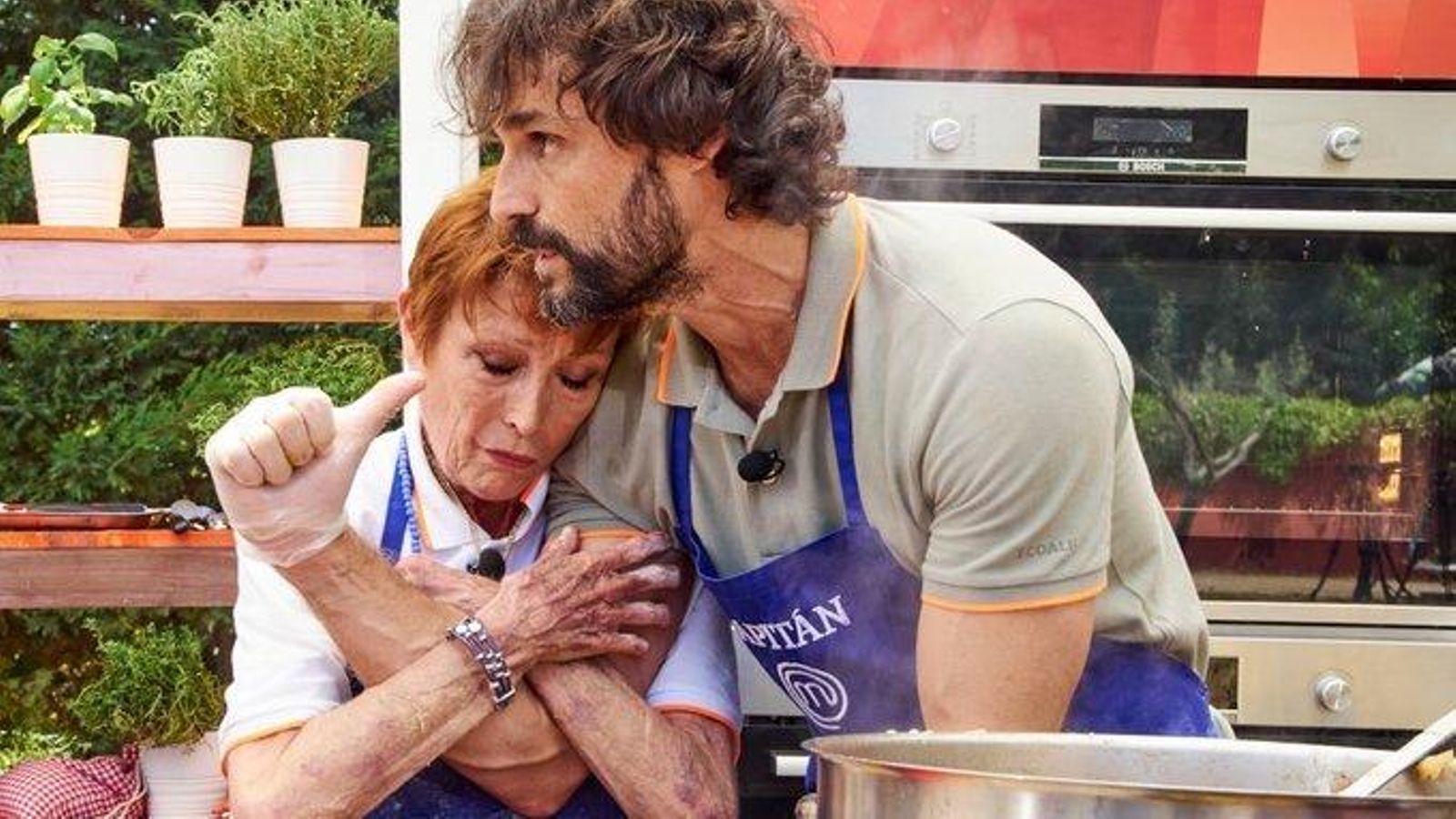 Iván Sánchez tranquiliza a Verónica Forqué tras perder los papeles en la prueba de exteriores