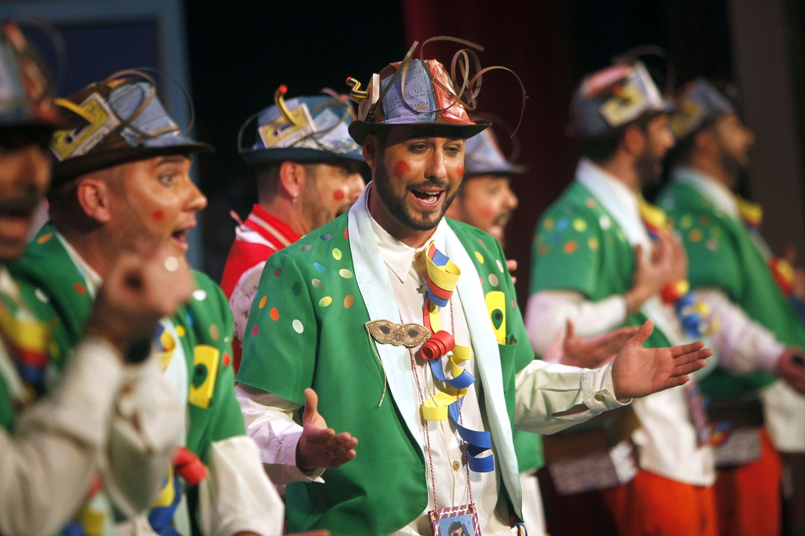 Las imágenes de la vigésima función clasificatoria