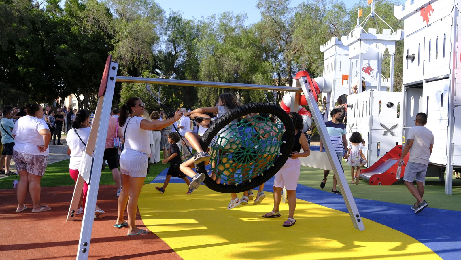 Inauguración del Parque de los Derechos Humanos, en Villa Inés (Huércal de Almería), en imágenes