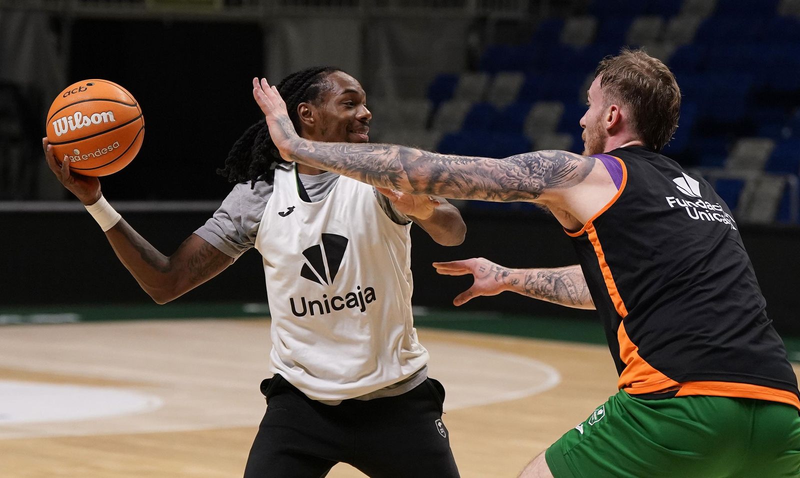 El Unicaja quema los polvorones