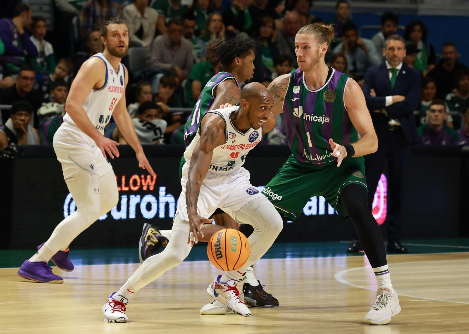 Jamar Smith recibió el cariño del Carpena y del Unicaja