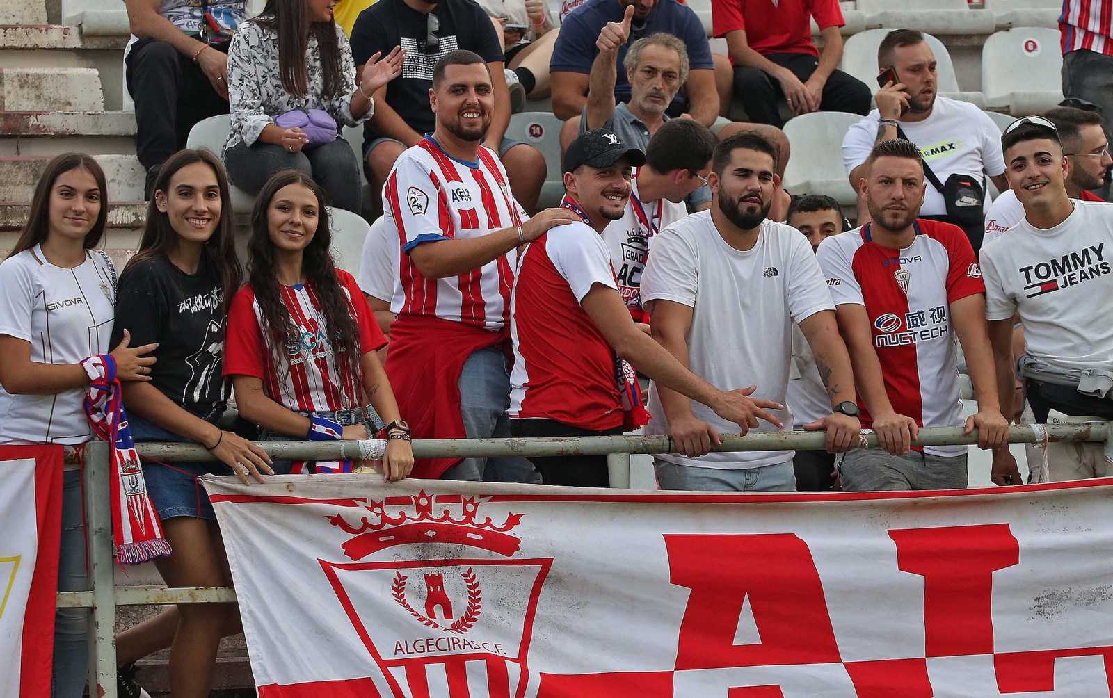 Búscate en el Nuevo Mirador durante el Algeciras - Córdoba