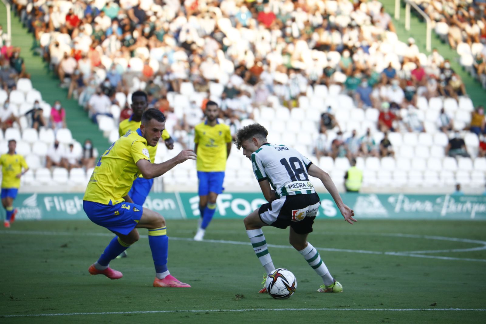 La victoria del Córdoba CF ante el Cádiz B, en imágenes