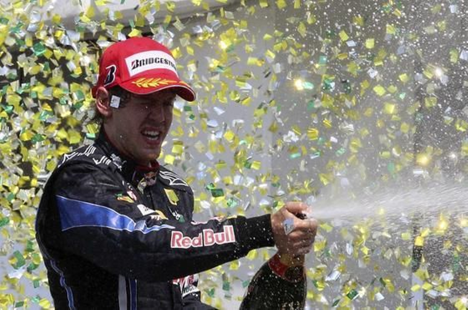 Vettel gana en Interlagos por delante de Webber y Alonso. / Reuters
