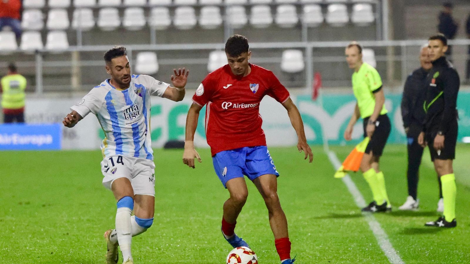 Las fotos del CD Estepona - Málaga CF de Copa del Rey