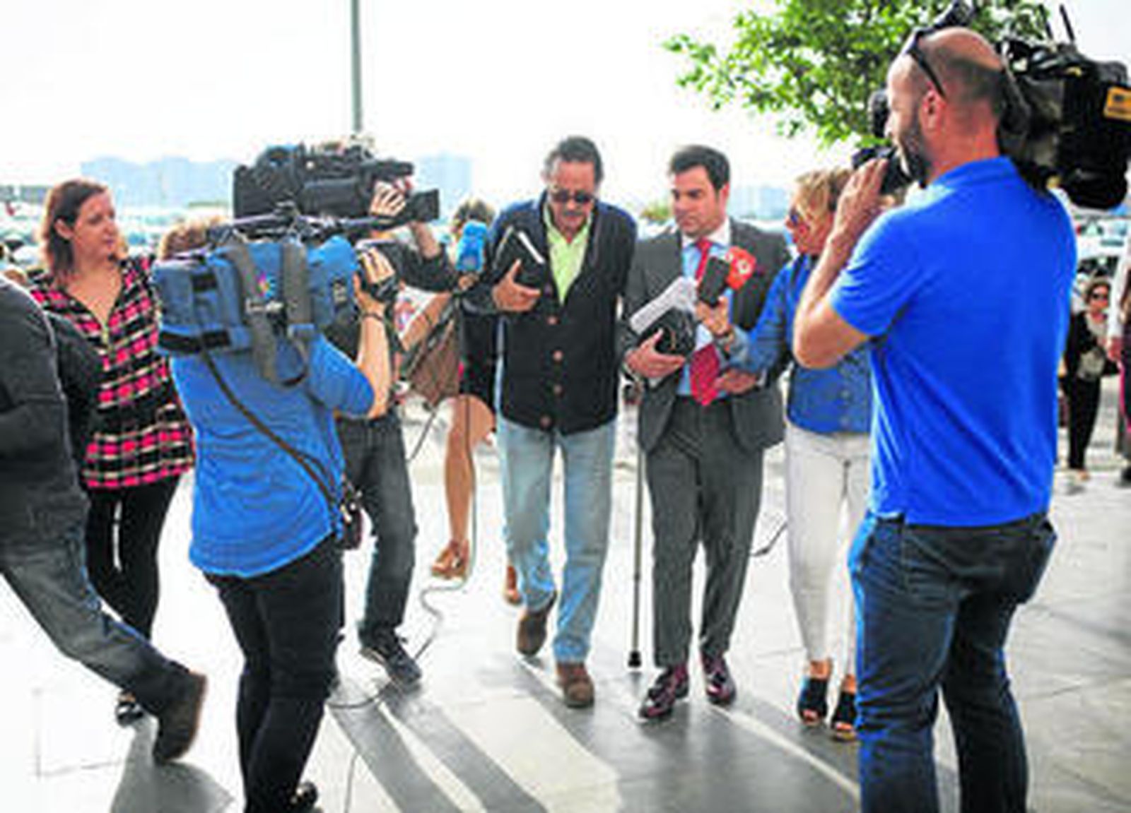 Julián Muñoz ayer a su llegada a la Ciudad de la Justicia para un nuevo juicio.