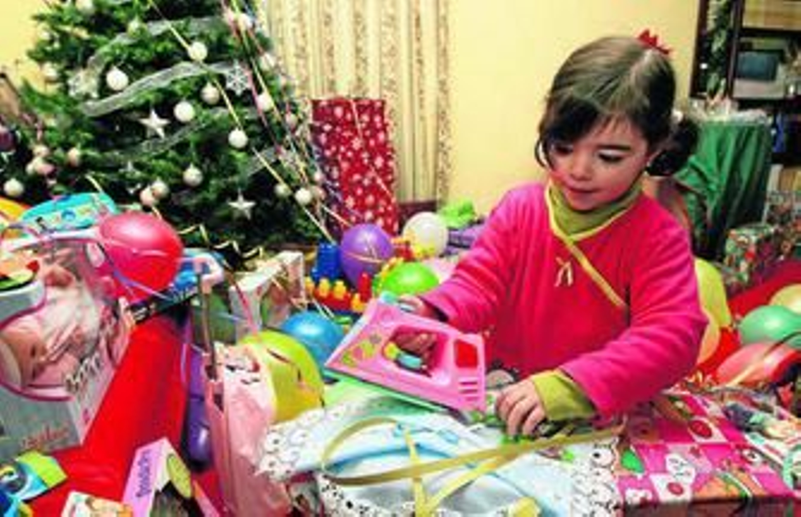 Los juguetes ayudan a los niños a aprender valores y roles.