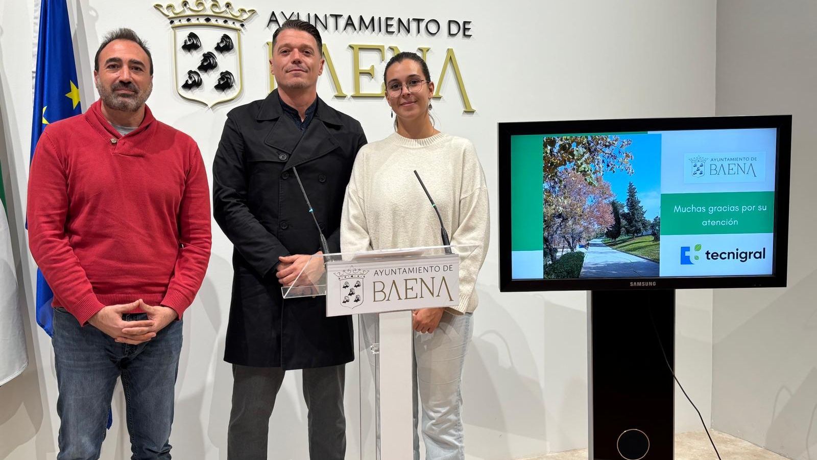 Dirigentes institucionales en la presentación del plan.