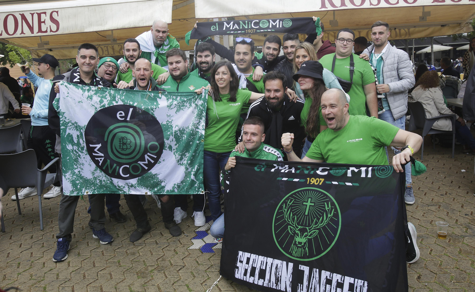 Afición Bética en la Alameda