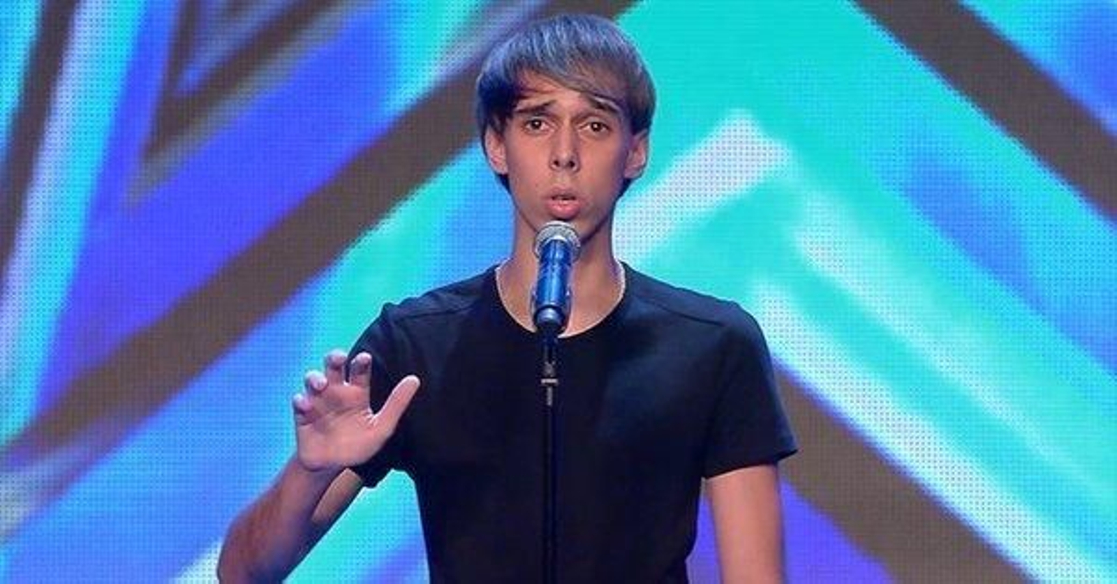 El joven Olmo José Heredia, durante la actuación.