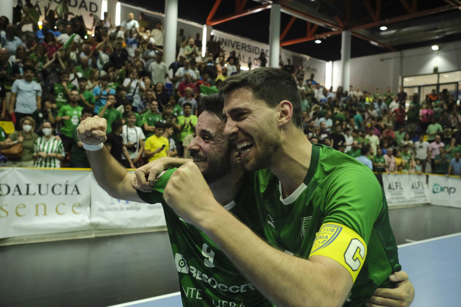 La fiesta del ascenso del BeSoccer UMA Antequera, en imágenes