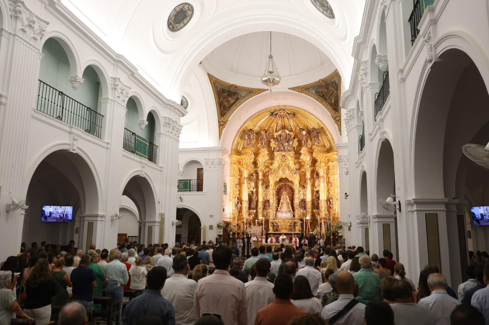 Rocío Chico 2025: Imágenes del acto de Juramento e Imposición de medallas a los nuevos hermanos, último día de triduo y las carreras de cinta a caballo