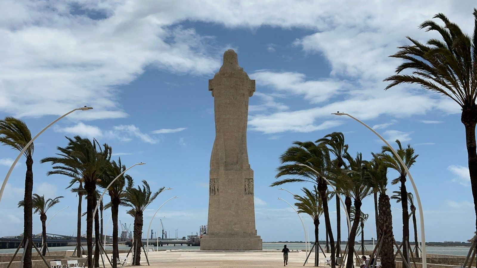 El Monumento a Colón en la Punta del Sebo.
