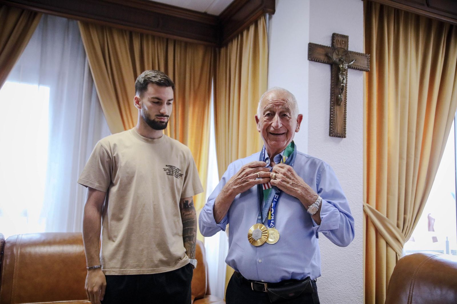 Álex Baena en el Ayto de Roquetas de Mar, en imágenes