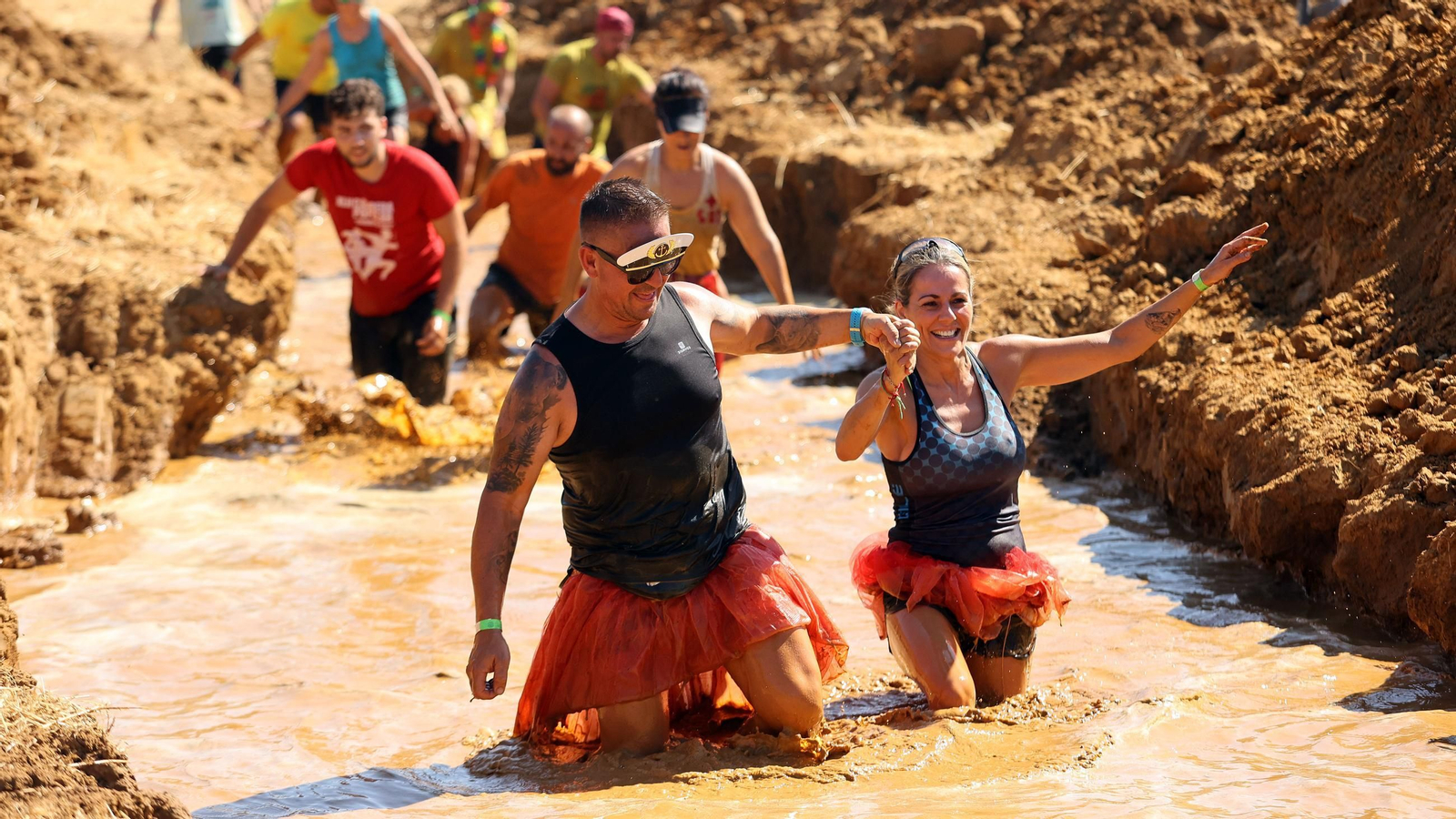 Búscate en la VII Carrera del Barro en La Barca
