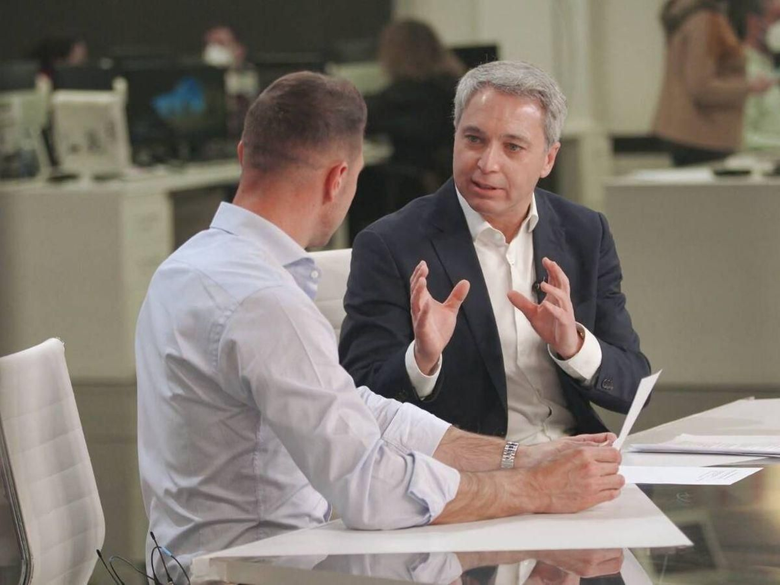 Vicente Vallés aconseja a Joaquin en su formación en 'El Novato'