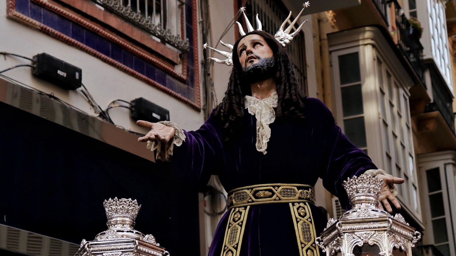 Todos los traslados de este Domingo de Pasión 2025 en Málaga, en imágenes