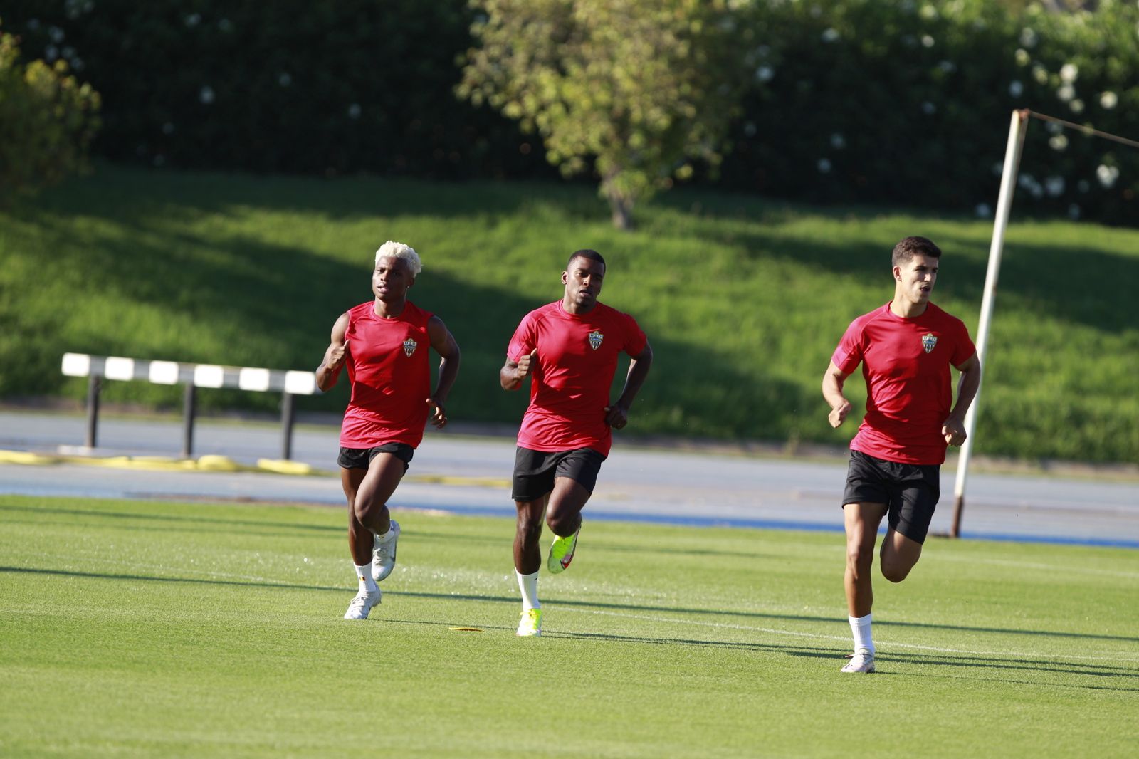 Imágenes del primer entramiento de la U.D. Almería en la Liga Santander, temporada 2022-2023