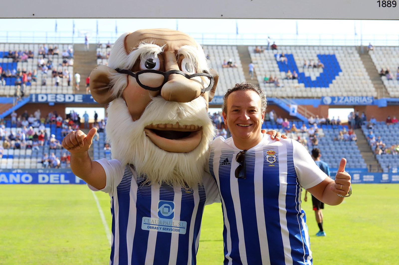 Imágenes de la mejor afición en el Recre-Gerena