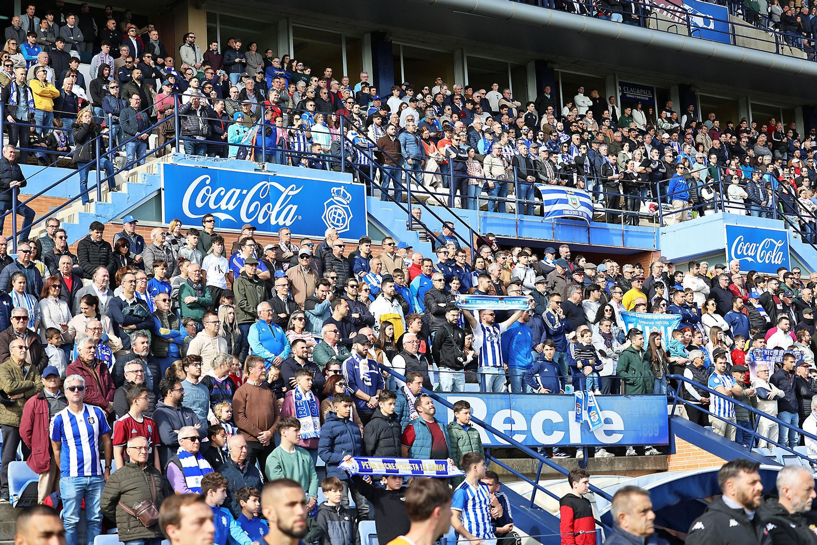 Ambiente en las gradas del Recreativo de Huelva vs AD Ceuta FC