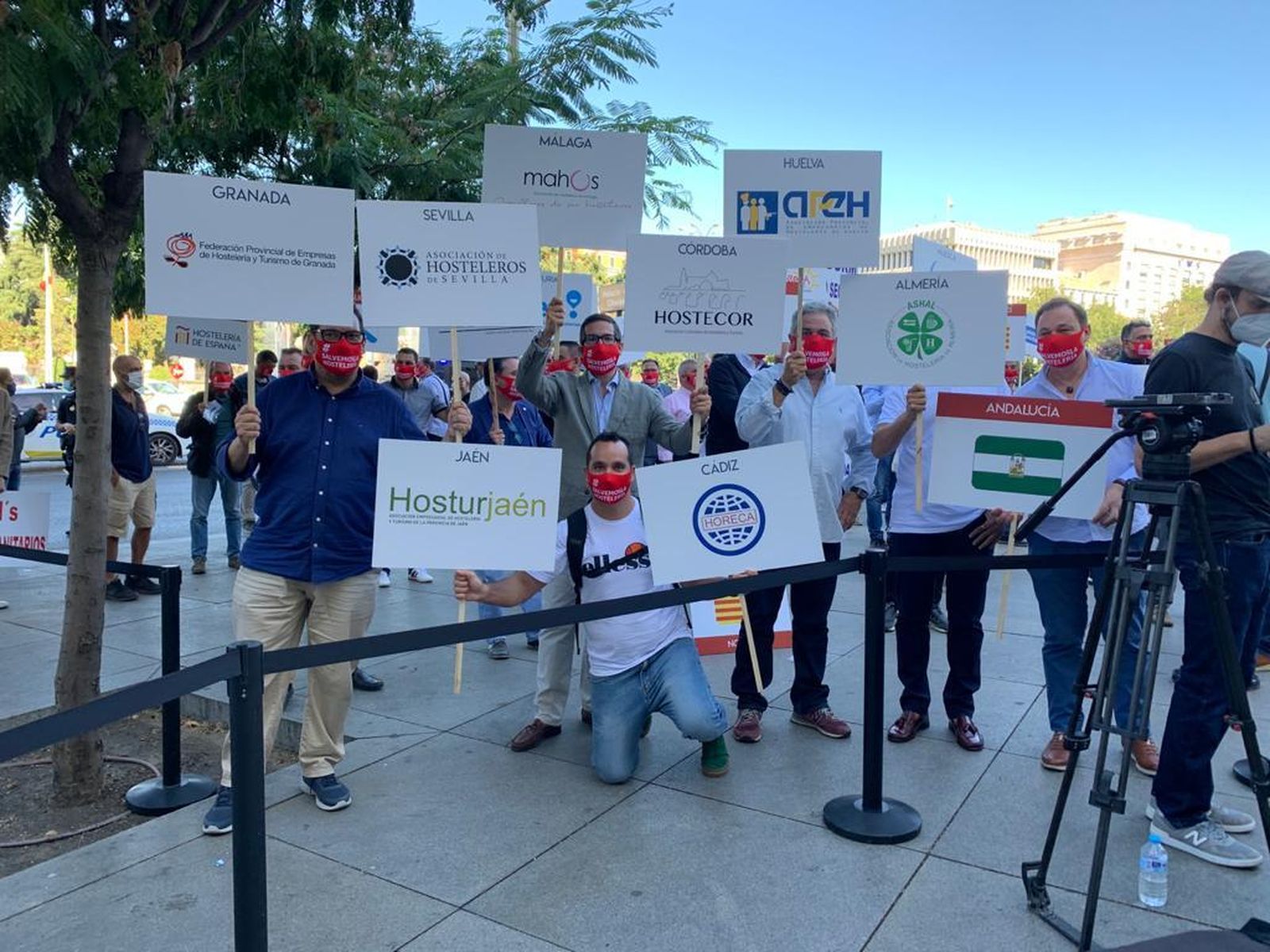 Imagen de archivo. Concentración en Madrid en favor de la hostelería.