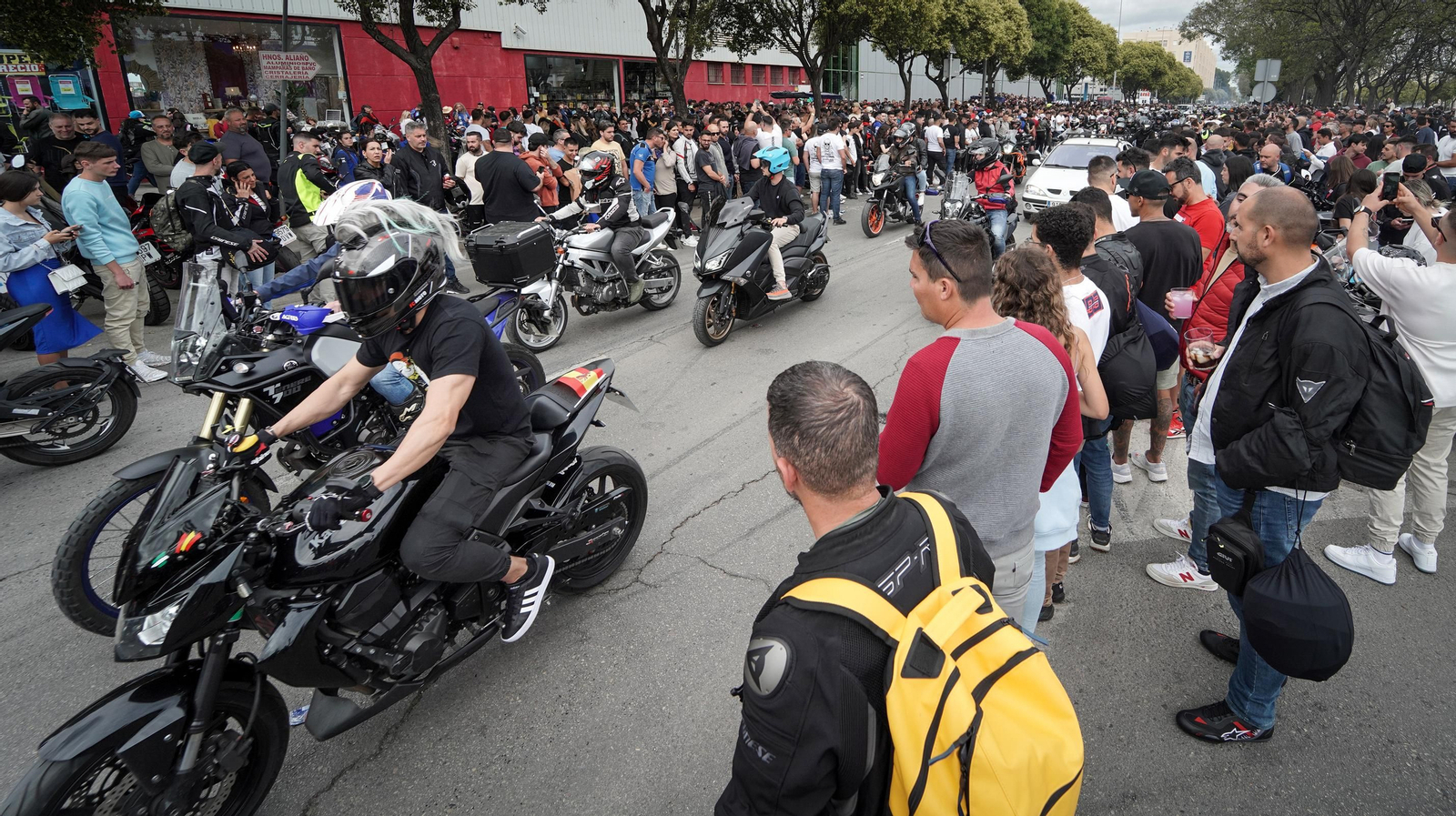 Imágenes del ambientazo en Jerez el viernes de Gran Premio de motos