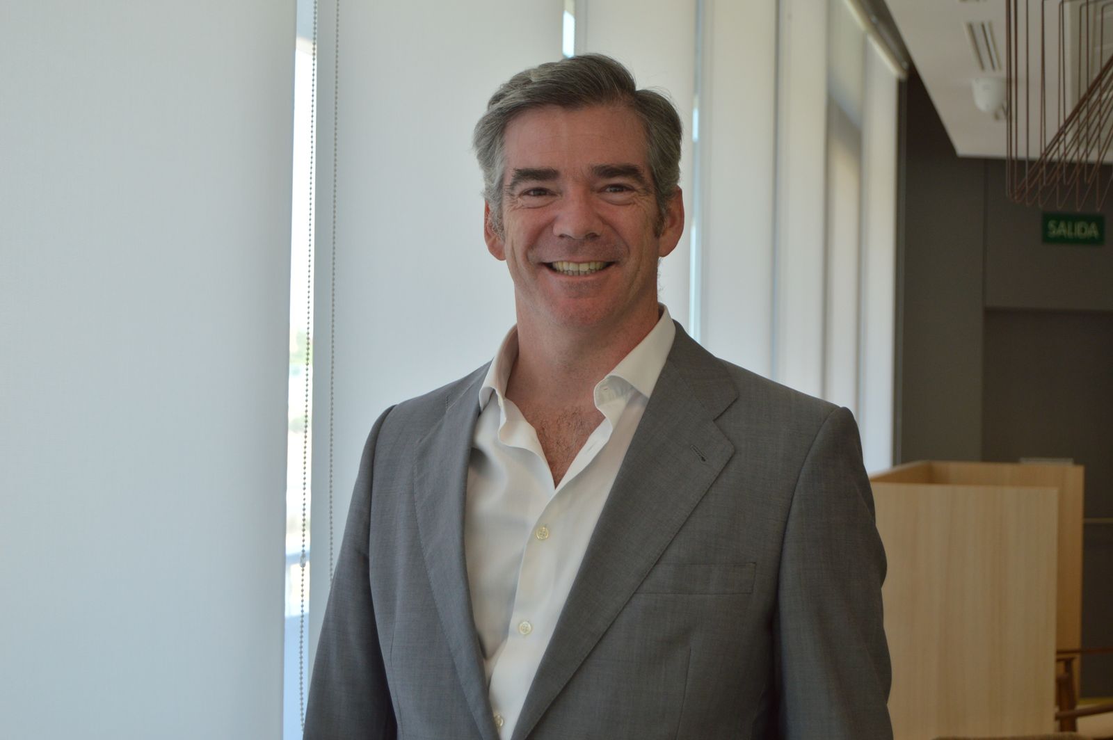 Tomás Alfaro en la sede central de Aegon en España, en Madrid.