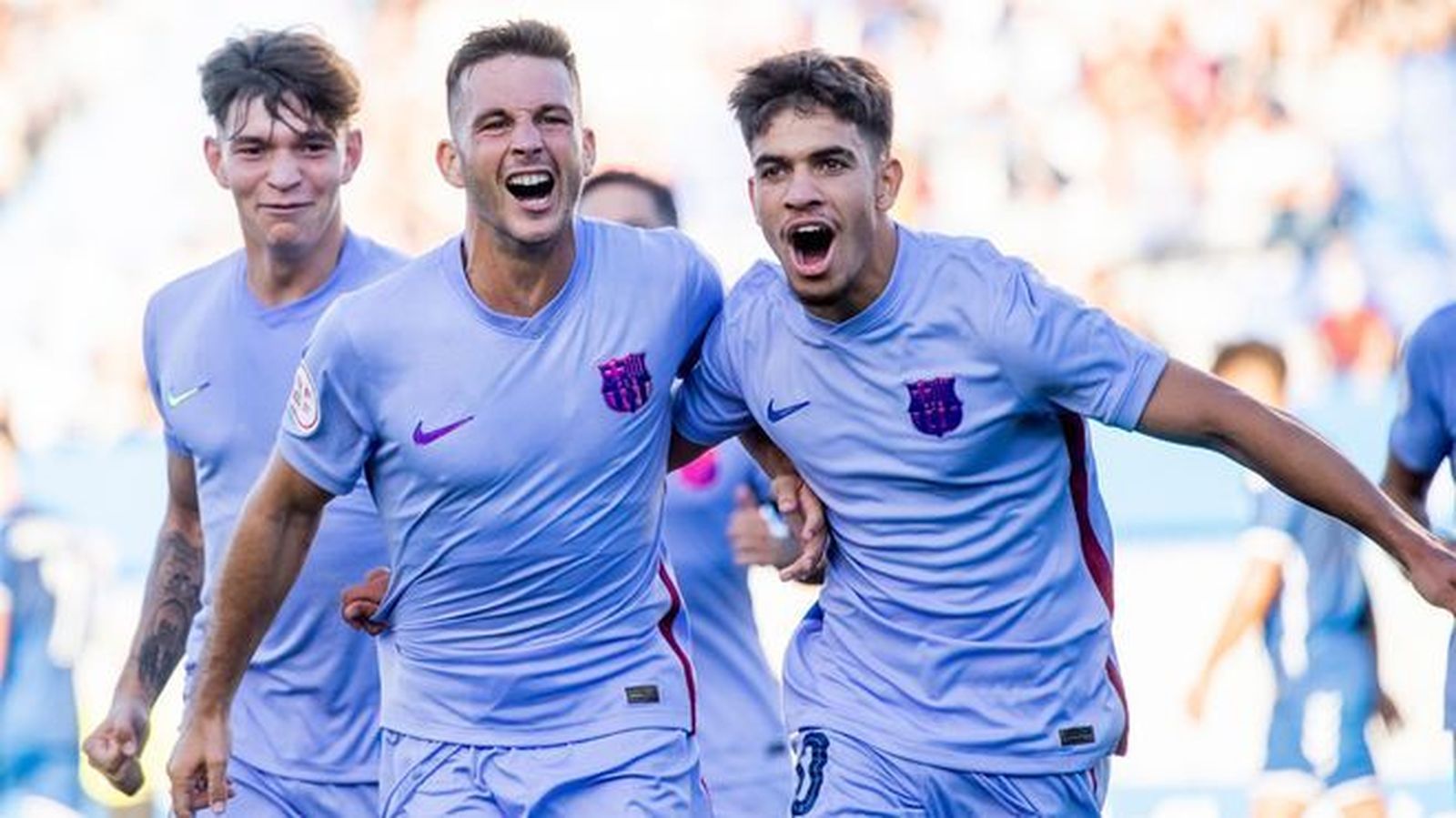 Rodado y Abde celebran uno de los goles del filial