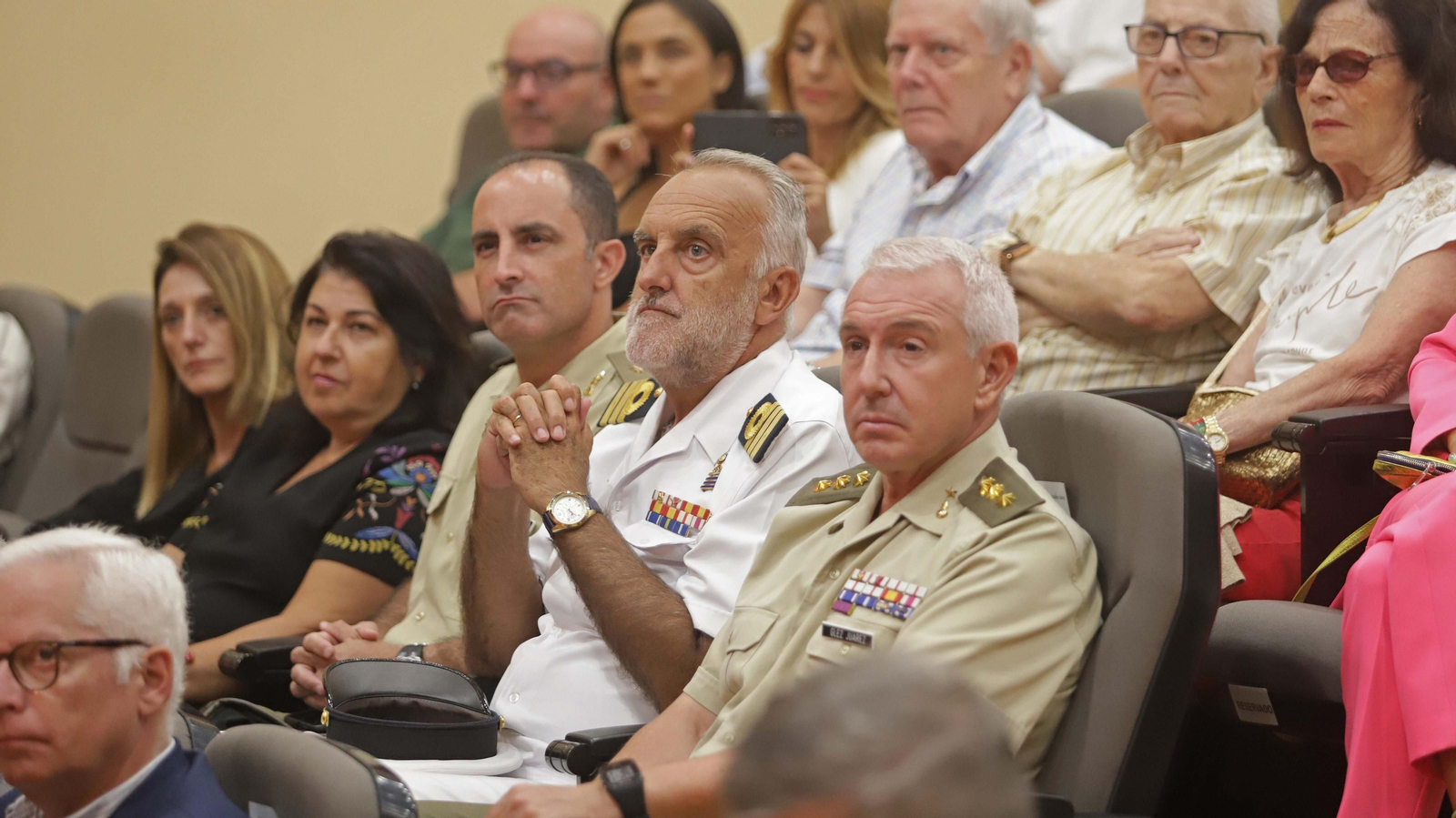 Fotos de la presentación del cuadro 'La Batalla de Algeciras' de Augusto Ferrer-Dalmau para el Puerto de Algeciras