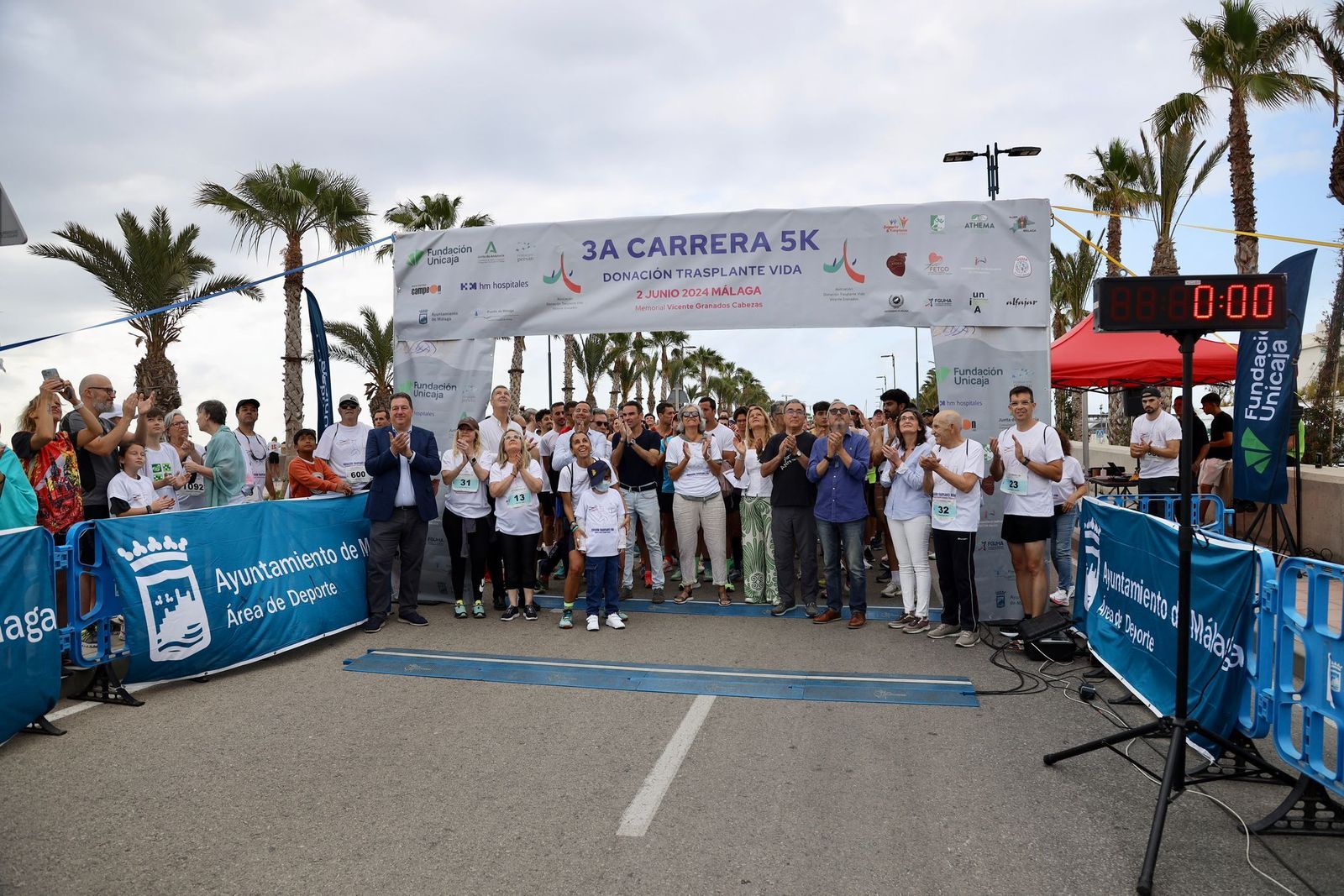 Las fotos de la 3ª carrera solidaria Memorial Vicente Granados en Málaga