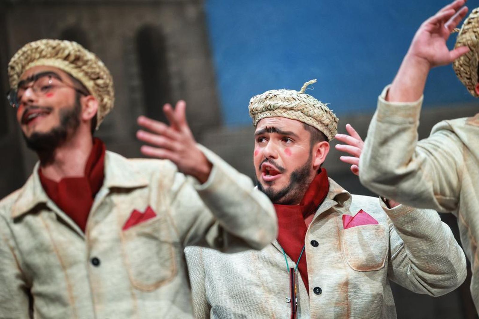 Chirigota 'Çembrando coplâ (la comparça er pueblo)