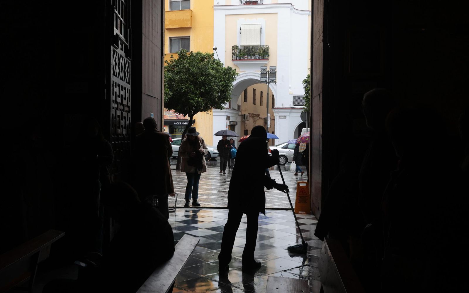 Así ha sido los besapiés y besamanos de Miércoles de Ceniza en Jerez