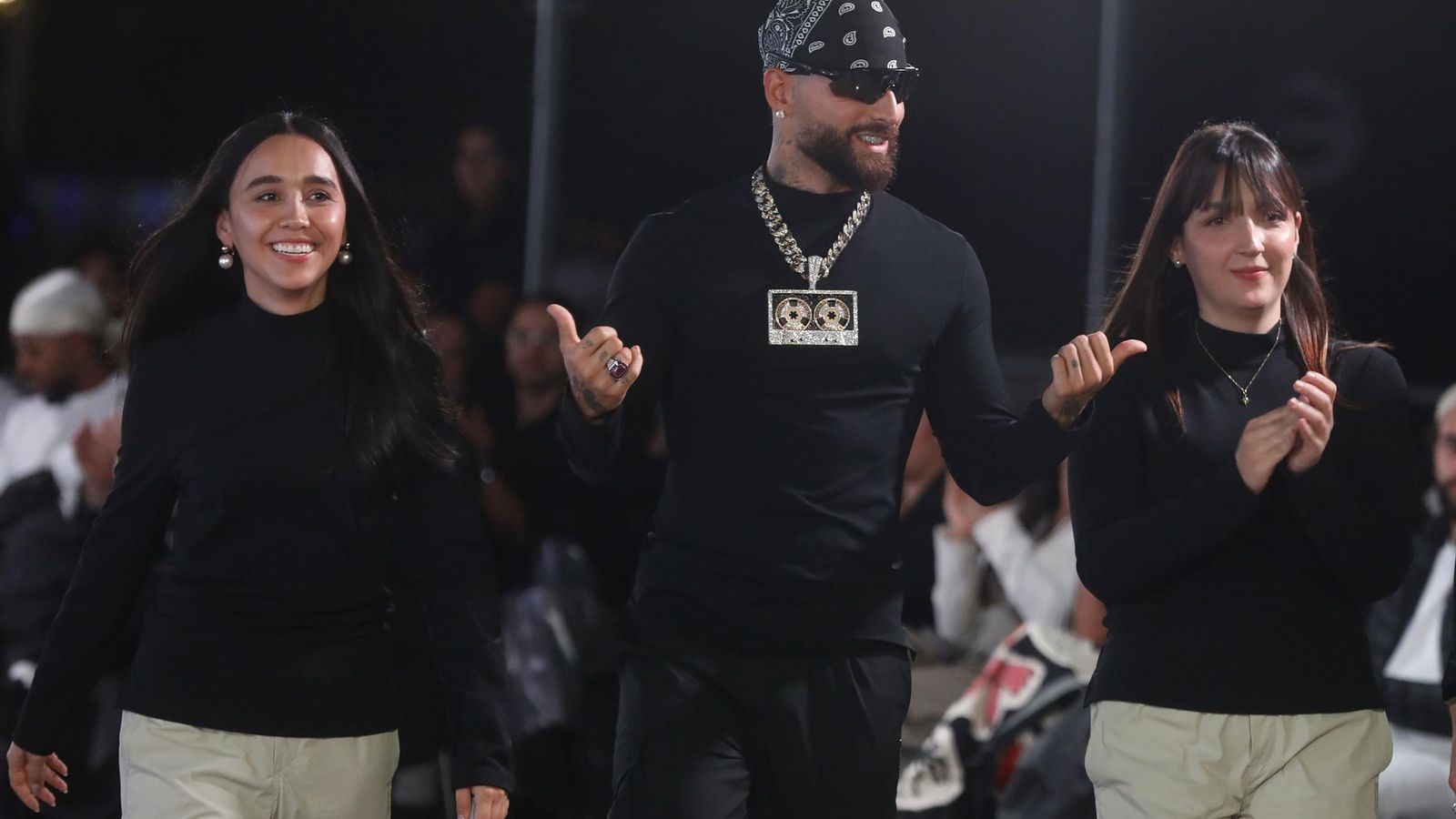 Maluma en la presentación des u marca de moda Maluma en la presentación des u marca de moda