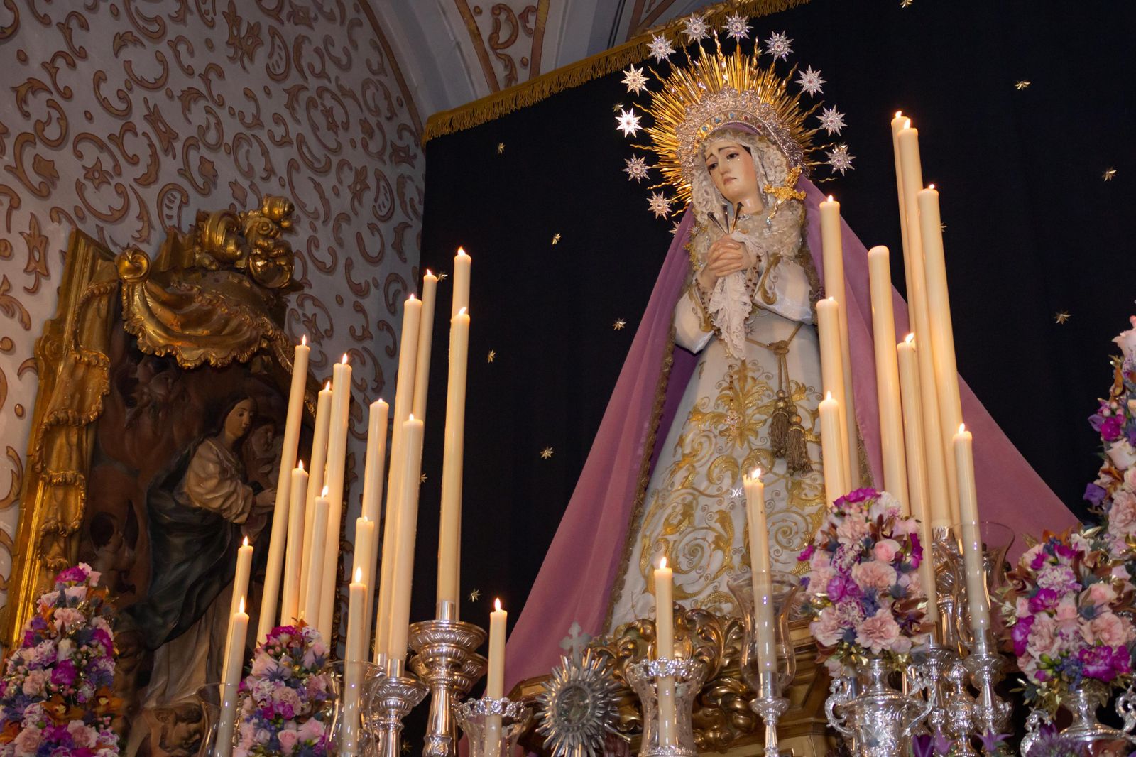 Imágenes del Lunes Santo en San Pedro con la cofradía de Los Dolores